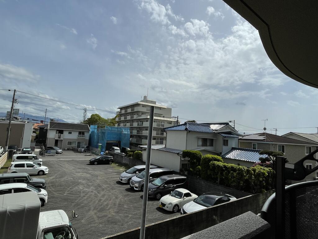 眺望　南面の日当たり良いベランダです♪