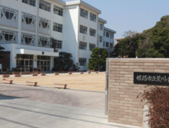 小学校　荒川小学校（小学校）まで509m