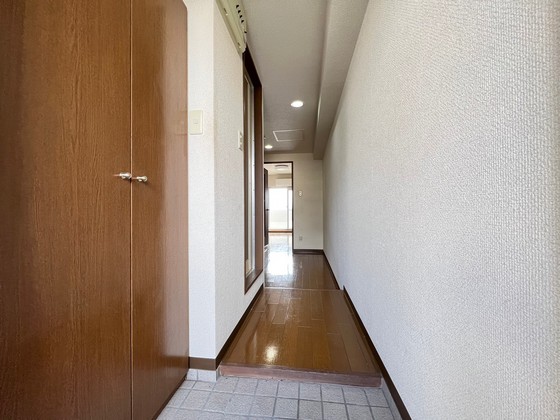 玄関　※別号室の写真使用