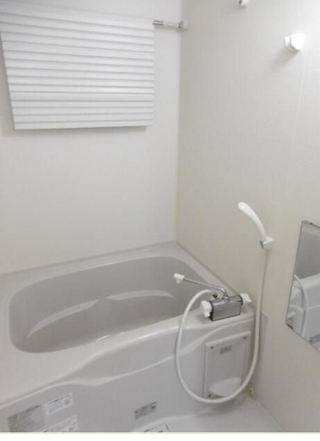 バス・シャワールーム　別部屋の画像を使用しております。