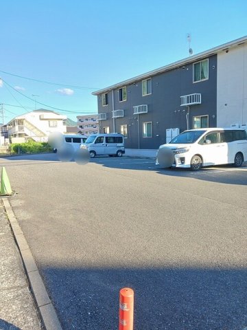 駐車場　車をお持ちの方に嬉しい駐車場付きの物件です