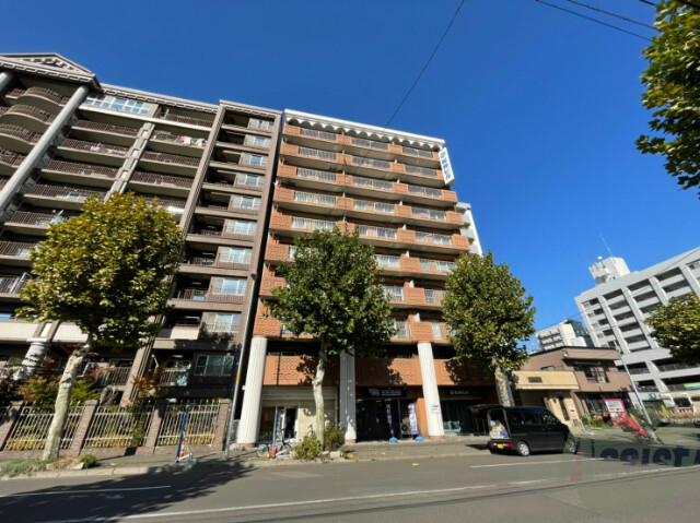 建物外観　札幌市中央区南７条西「第８８松井ビル」