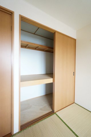 収納　※同物件・反転タイプの写真です。