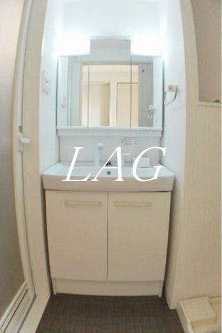 洗面設備　洗面台です。