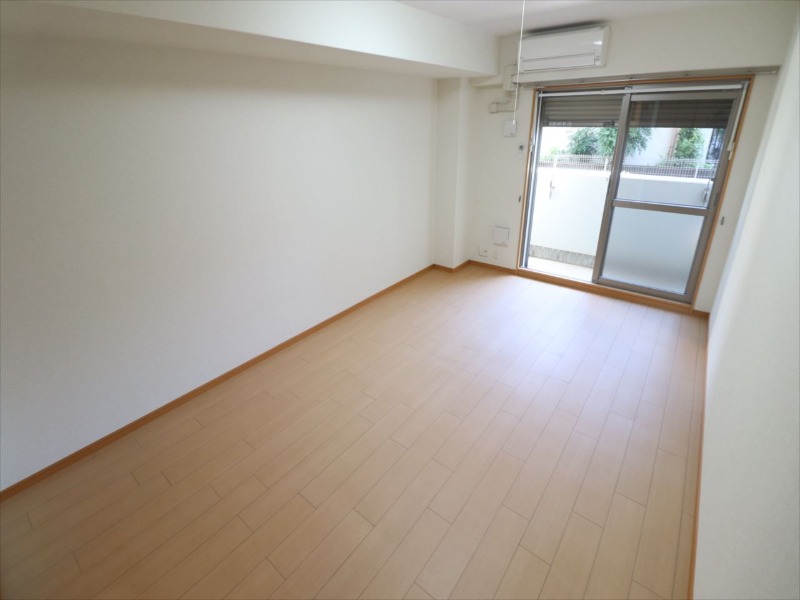 その他部屋・スペース　広々とした洋室です