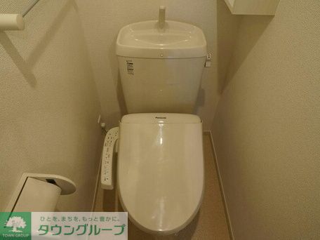 トイレ　※同物件2階参考写真です