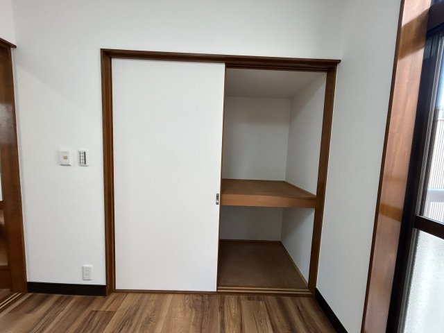 収納　※写真は１０２号室です