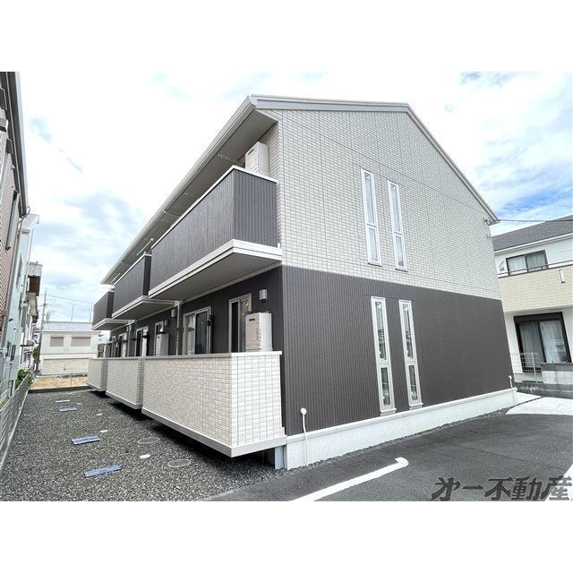 エントランス　建物外観
