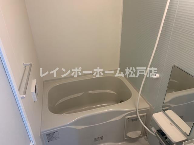 バス・シャワールーム　お風呂です