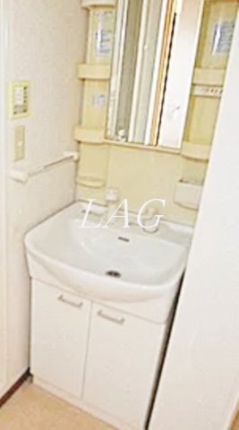 洗面設備　洗面台です。