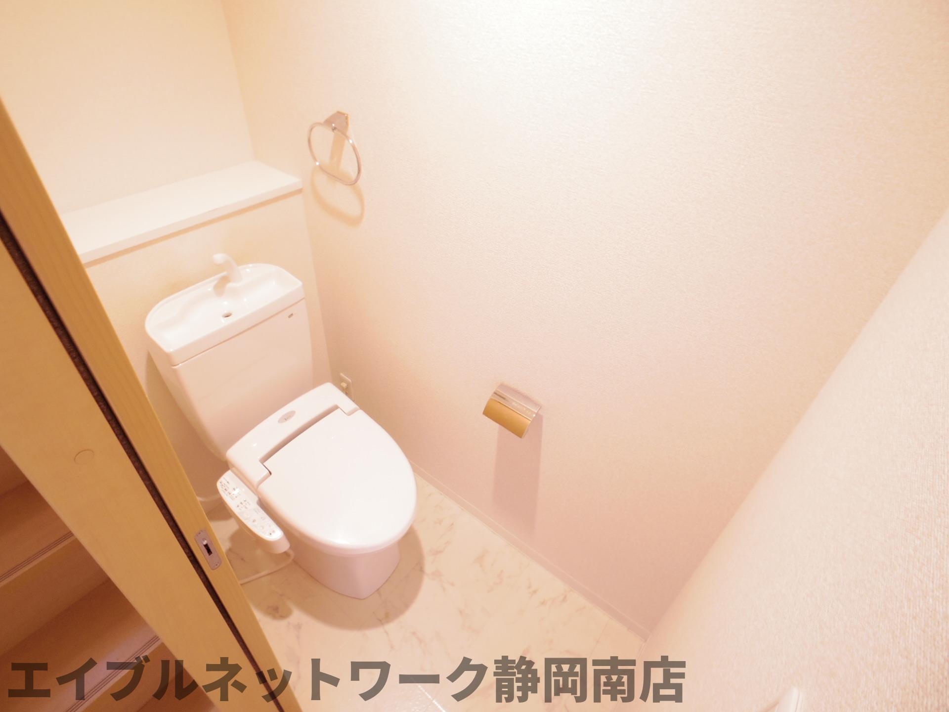 トイレ　イメージ