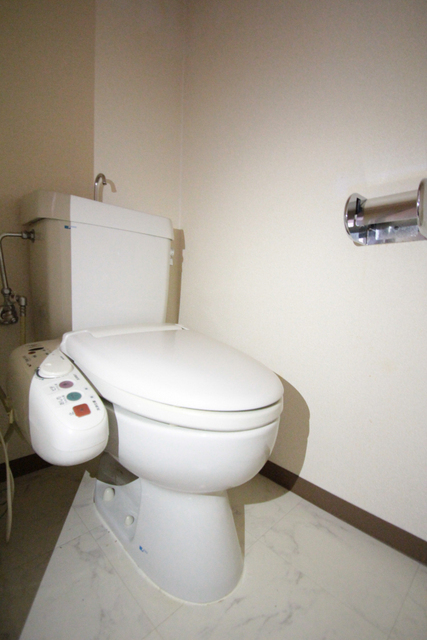 トイレ　※角部屋のお写真を参考にしております