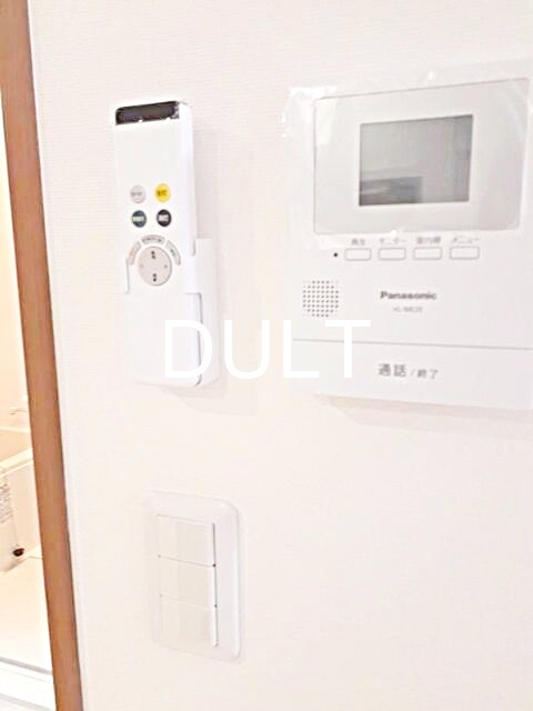 セキュリティ　モニター付きインターホンです。