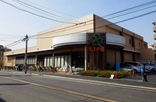 スーパー　ライフ上池台店（スーパー）まで639m