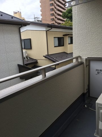 バルコニー　外からの目が気にならないバルコニーで洗濯物が干せます