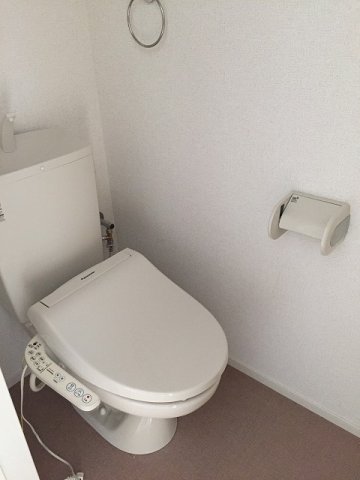 トイレ　落ち着いたトイレです
