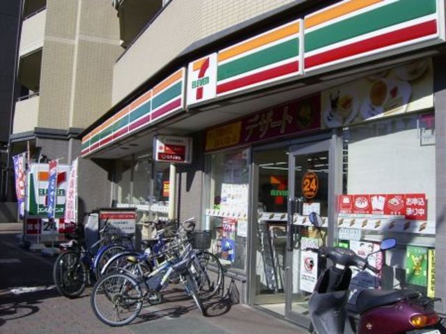 コンビニ　セブンイレブン板橋小茂根4丁目店（コンビニ）まで113m