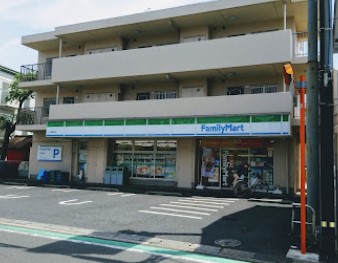 コンビニ　ファミリーマート 三ツ境駅東店（コンビニ）まで878m