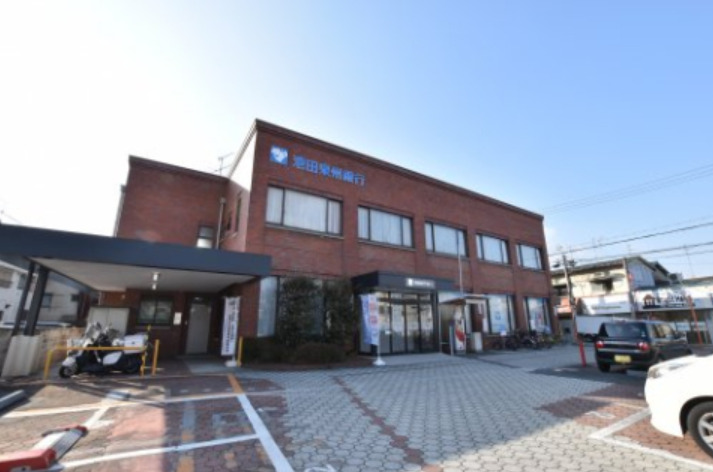 銀行　池田泉州銀行鳳支店（銀行）まで394m