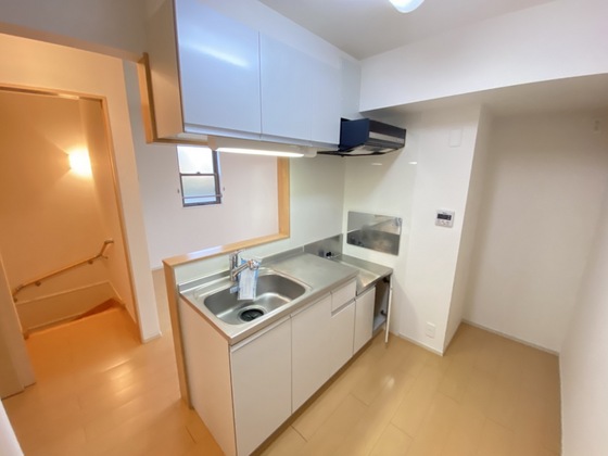 キッチン　※別部屋の写真です