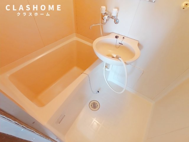 バス・シャワールーム　同物件の別部屋になります。
