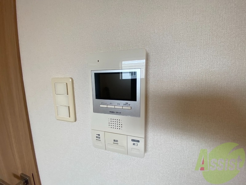 セキュリティ　インターホンです。オートロック付きで安心のマンションです。
