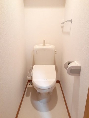 トイレ　シンプルで使いやすいトイレです