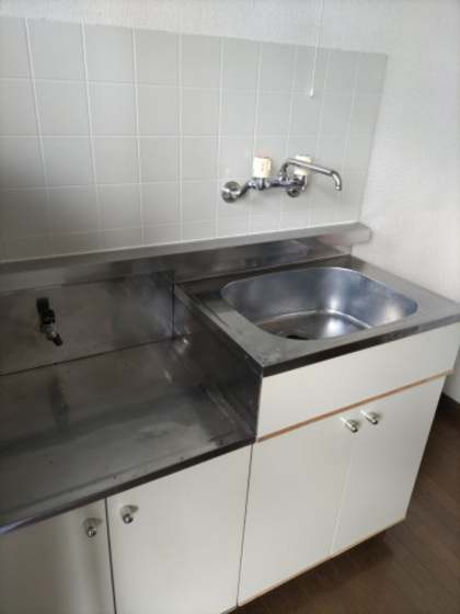 キッチン　※別部屋の写真です
