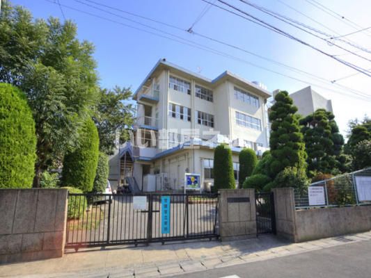 小学校　松戸市立松ヶ丘小学校（小学校）まで1196m