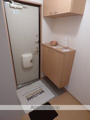 グランモア池田 Aの玄関写真