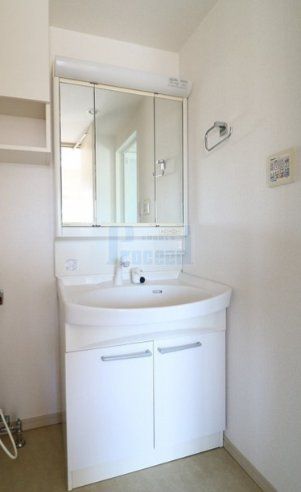 洗面設備　使いやすい独立洗面台☆