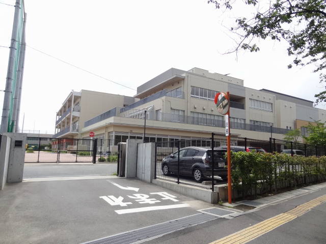 小学校　浦安市立東小学校（小学校）まで618m