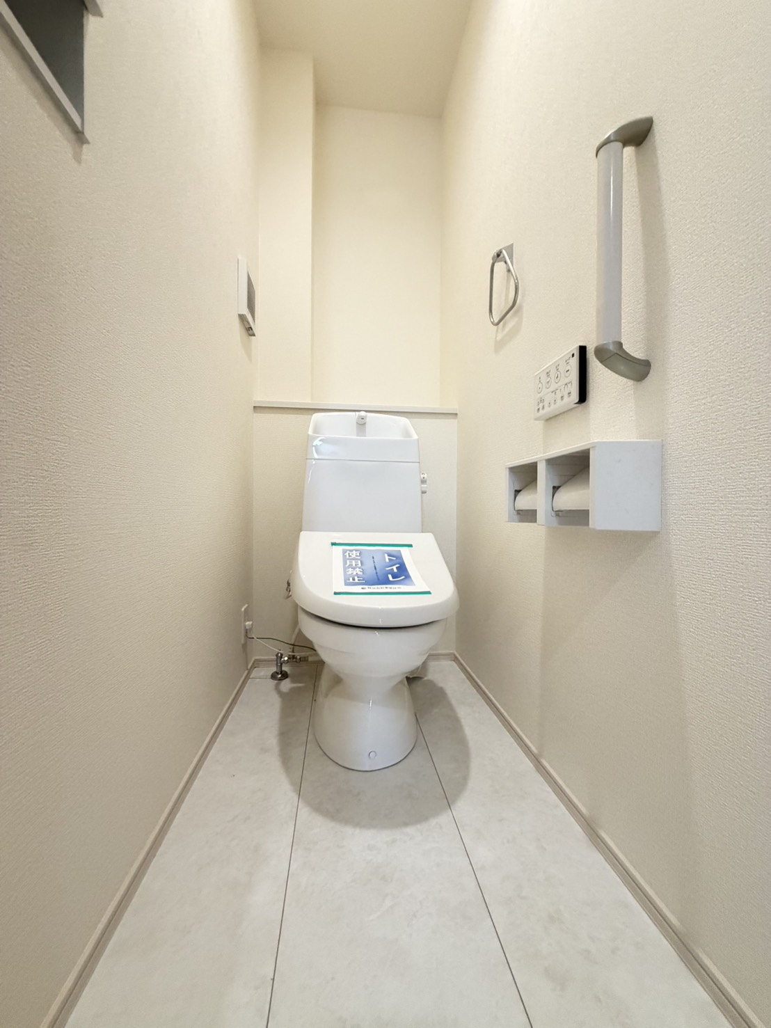 名谷町戸建のトイレ写真