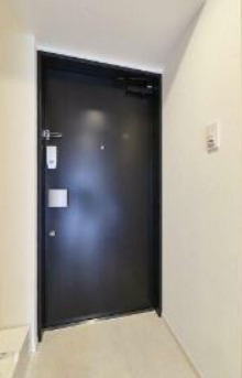 都営三田線 御成門駅 徒歩7分 15階建 築4年の玄関写真