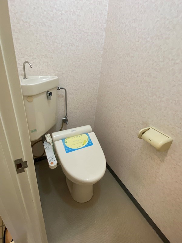 トイレ　別部屋参考画像
