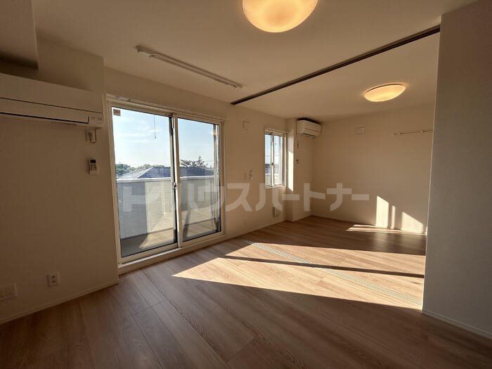 D-ROOM花園の居間写真
