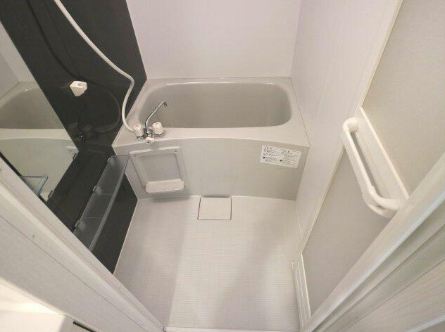 ＪＲ東海道本線 横浜駅 徒歩24分 11階建 築10年の風呂写真
