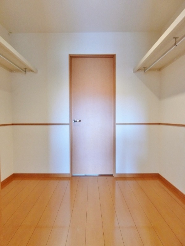 収納　図面と現状に相違がある場合には現状を優先