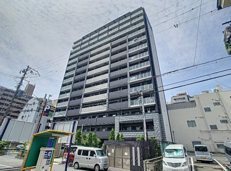プレサンス三宮東フィールの外観写真