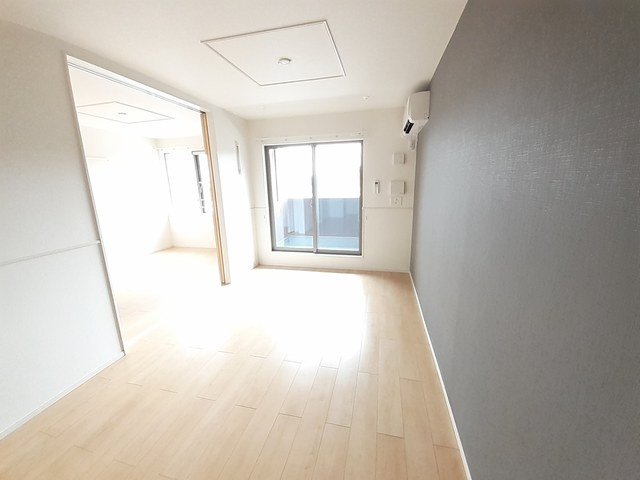 居室・リビング　居間です