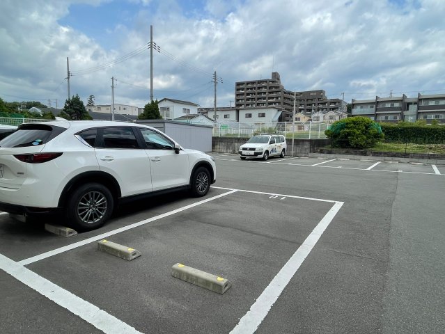 駐車場　詳細は、RISUMO江坂本店→06-6155-7137まで♪