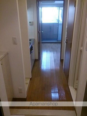 メインステージ西新宿の玄関写真
