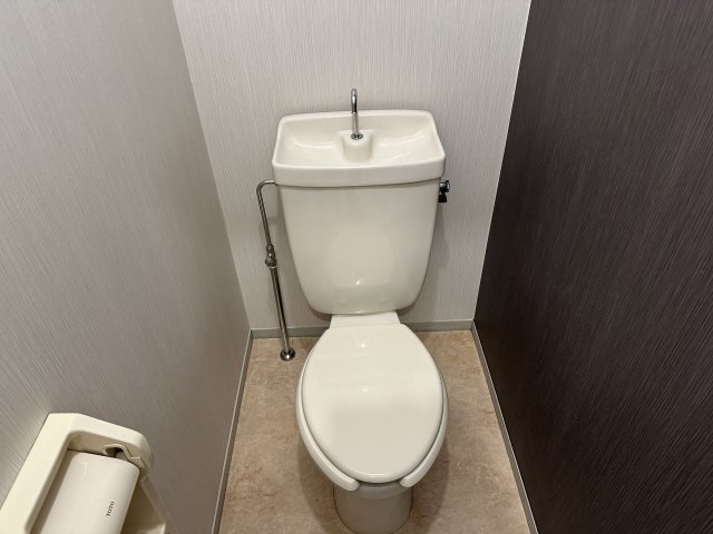 トイレ　別号室の参考画像