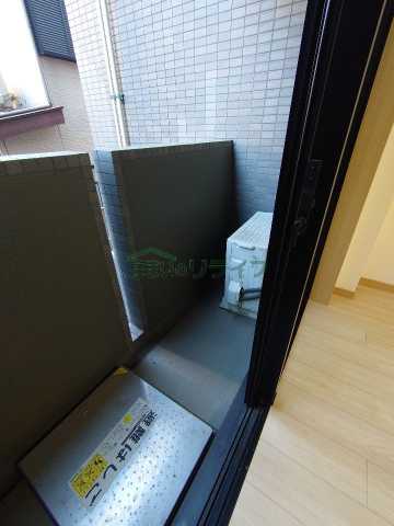 バルコニー　別部屋同タイプ部屋の参考写真となります。