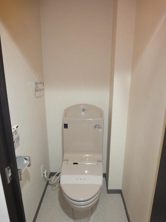 アドニスのトイレ写真