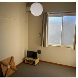 居室・リビング　家具家電付き。