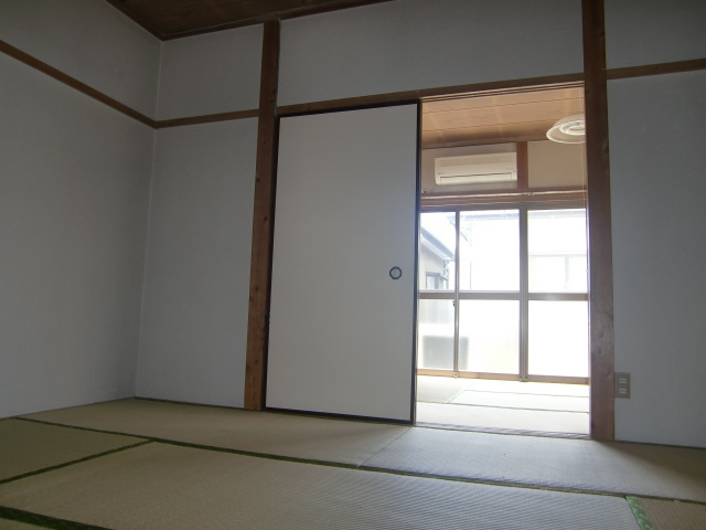 ベルハイツIIの居間写真