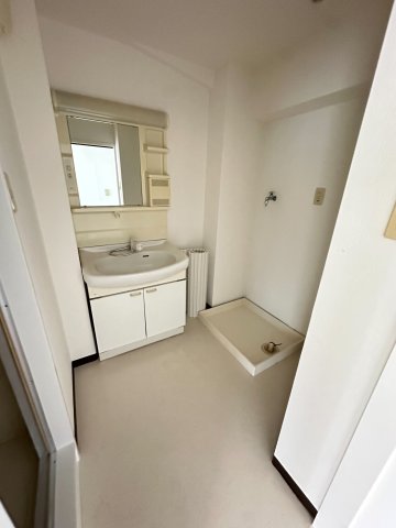 洗面設備　広い洗面スペース