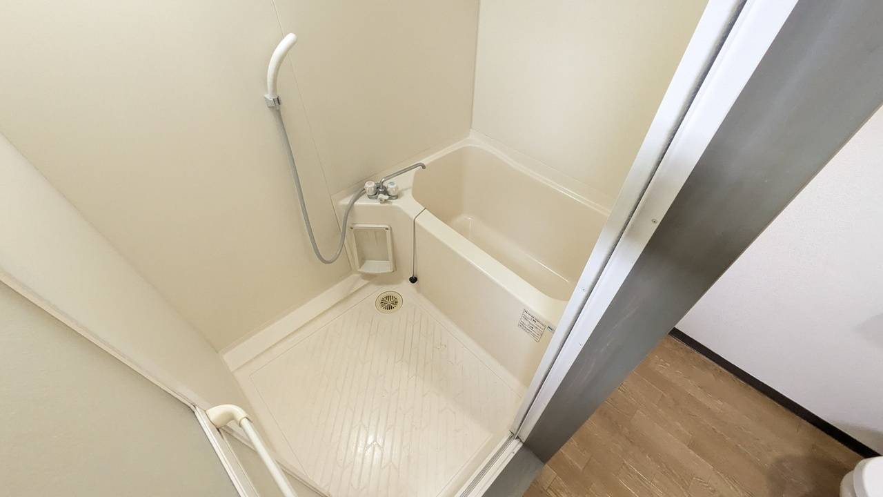 バス・シャワールーム　浴室