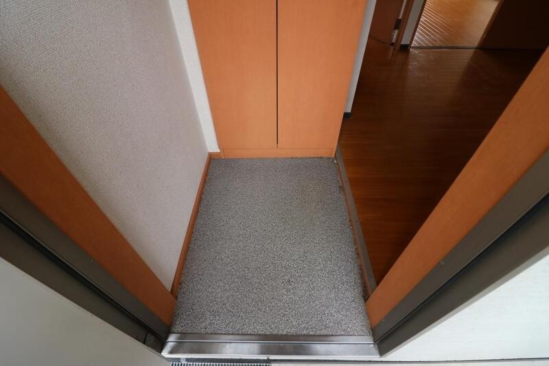 玄関　シューズボックス付きの玄関です。